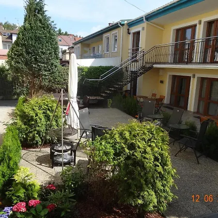 Apartamenty I Pokoje - Dom Goscinny Pasja -2 Minuty Do Plazy Dzwirzyno Exterior photo