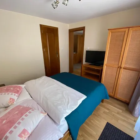 Apartamenty I Pokoje - Dom Goscinny Pasja -2 Minuty Do Plazy Dzwirzyno Exterior photo