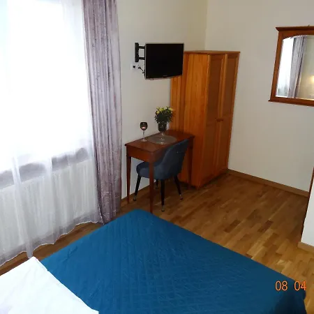 Apartamenty I Pokoje - Dom Goscinny Pasja -2 Minuty Do Plazy Dzwirzyno Exterior photo