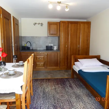Apartamenty I Pokoje - Dom Goscinny Pasja -2 Minuty Do Plazy Dzwirzyno Exterior photo