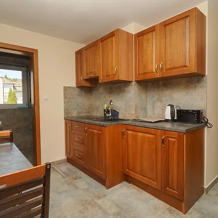 Apartamenty I Pokoje - Dom Goscinny Pasja -2 Minuty Do Plazy Dzwirzyno Exterior photo