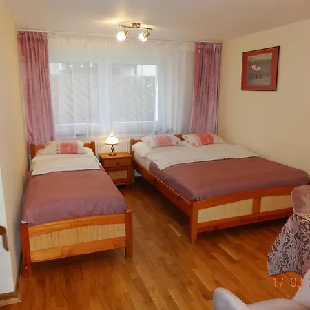 Apartamenty I Pokoje - Dom Goscinny Pasja -2 Minuty Do Plazy Dzwirzyno Exterior photo