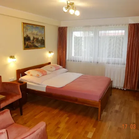 Apartamenty I Pokoje - Dom Goscinny Pasja -2 Minuty Do Plazy Dzwirzyno Exterior photo