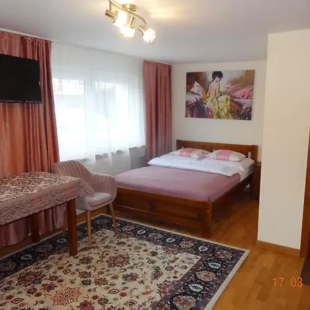 Apartamenty I Pokoje - Dom Goscinny Pasja -2 Minuty Do Plazy Dzwirzyno Exterior photo